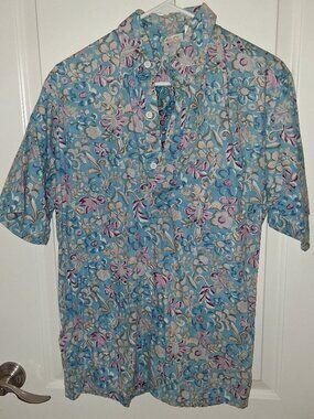 Go Barefoot Hawaiian Shirt Mens pullover medium = made in USA